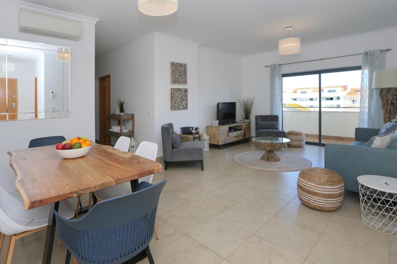 Apartment 3 Bedroom With Indoor Pool *